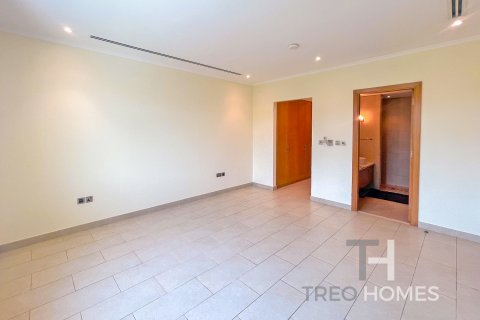 Villa para arrendamento em Jumeirah Park, Dubai, EAU 4 quartos, 314 m2 № 590260 - foto 17