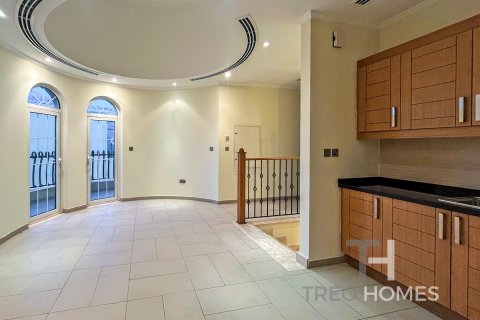 Vila di Jumeirah Park, Dubai, UEA 5 kamar tidur, 436 m2 nomor 590258 - foto 8