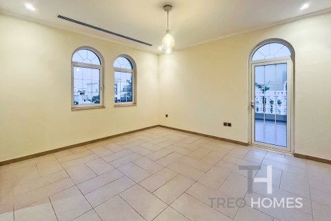 Vila di Jumeirah Park, Dubai, UEA 5 kamar tidur, 436 m2 nomor 590258 - foto 14