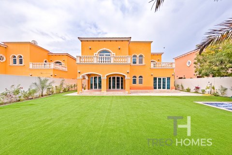 Vila di Jumeirah Park, Dubai, UEA 5 kamar tidur, 436 m2 nomor 590258 - foto 2