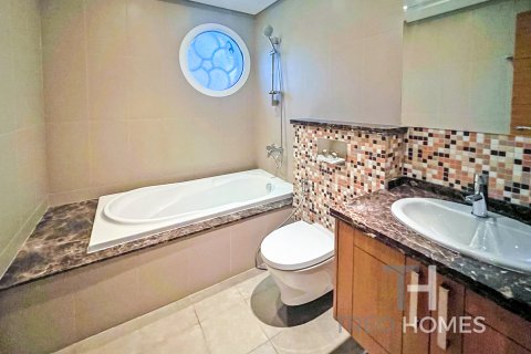 Vila di Jumeirah Park, Dubai, UEA 5 kamar tidur, 436 m2 nomor 590258 - foto 13
