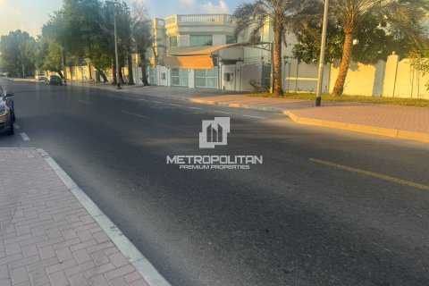 Terra para venda em Al Twar, Dubai, EAU 1394 m2 № 663678 - foto 4