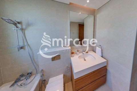 Vilë në Abu Dhabi, Emiratet e Bashkuara Arabe 5 dhoma gjumi, 616.1 m2. № 579642 - Foto 9