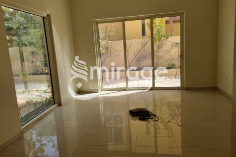 Townhouse di Al Raha Gardens, Abu Dhabi, UEA 3 kamar tidur, 199.9 m2 nomor 574382 - foto 3