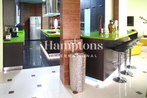 Villa te huur in Emirates Hills, Dubai, VAE 7 slaapkamers, 1723.71947491 vr.m., nr 716132 - foto 5
