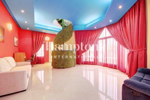Villa te huur in Emirates Hills, Dubai, VAE 7 slaapkamers, 1723.71947491 vr.m., nr 716132 - foto 13