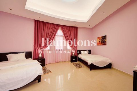 Villa te huur in Emirates Hills, Dubai, VAE 7 slaapkamers, 1723.71947491 vr.m., nr 716132 - foto 2