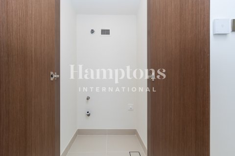 Снять в аренду таунхаус в Dubai Harbour, Дубай, ОАЭ 3 спальни, 185.15567900м2, № 716136 - фото 2