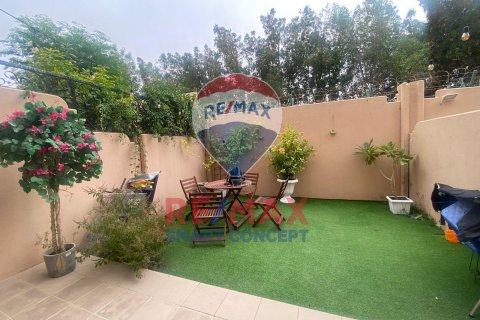 Vila di Al Reef, Abu Dhabi, UEA 2 kamar tidur, 169.8 m2 nomor 580501 - foto 1