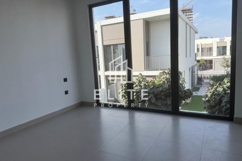 فيلا للإيجار في دبي، الإمارات العربية المتحدة 4 غرفة نوم ، رقم 681801 - صورة 5