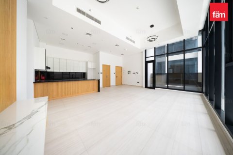 Apartament de închiriat în Business Bay, Dubai, EAU 3 dormitoare, 130.2 mp. №703678 - poză 2