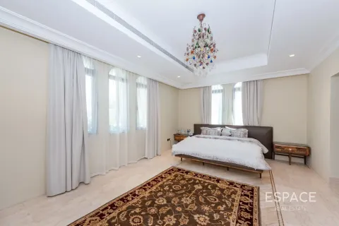 Vila u gradu Palm Jumeirah, Dubai, UAE 6 spavaće sobe, 650 m2 Br. 737997 - Slika 5