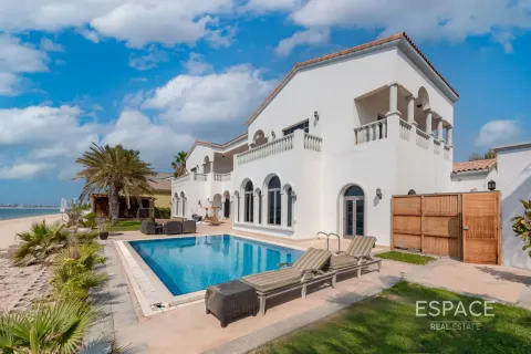 Vila u gradu Palm Jumeirah, Dubai, UAE 6 spavaće sobe, 650 m2 Br. 737997 - Slika 15