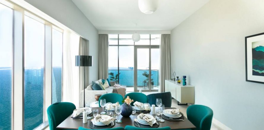 Apartment in Dubai, UAE 3 bedrooms, 175.81 sq.m. № 411071