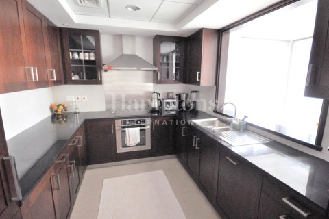 Apartemen di Downtown Dubai (Downtown Burj Dubai), UEA 2 kamar tidur, 114.32085762 m2 nomor 651188 - foto 9