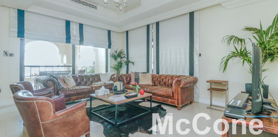 Apartament në Downtown Dubai (Downtown Burj Dubai), Emiratet e Bashkuara Arabe 2 dhoma gjumi, 308.62 m2. № 587045