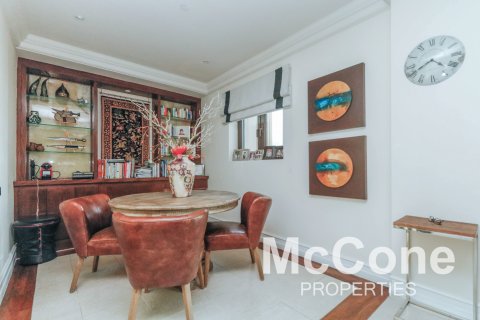 Apartament në Downtown Dubai (Downtown Burj Dubai), Emiratet e Bashkuara Arabe 2 dhoma gjumi, 308.62 m2. № 587045 - Foto 10