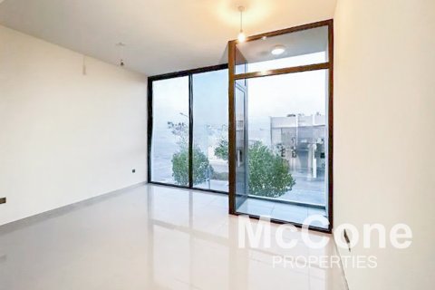 Vilë në Dubai, Emiratet e Bashkuara Arabe 6 dhoma gjumi, 330.92 m2. № 587042 - Foto 7