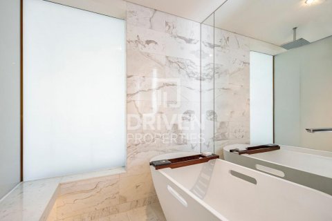Apartment sa Business Bay, Dubai, UAE 1 silid, 45 sq.m. № 602625 - larawan 11