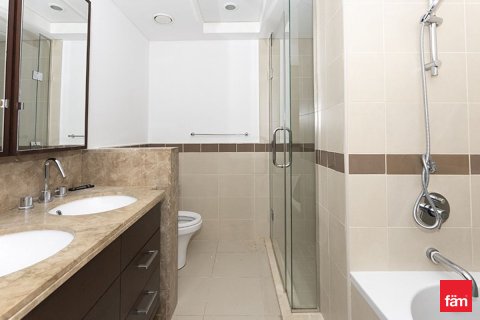 Apartamento para arrendamento em Downtown Dubai (Downtown Burj Dubai), Dubai, EAU 2 quartos, 133.8 m2 № 687480 - foto 23