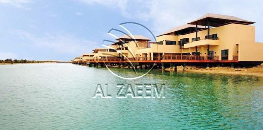 Villa in Al Gurm, Abu Dhabi, UAE 5 bedrooms, 1951 sq.m. № 615594