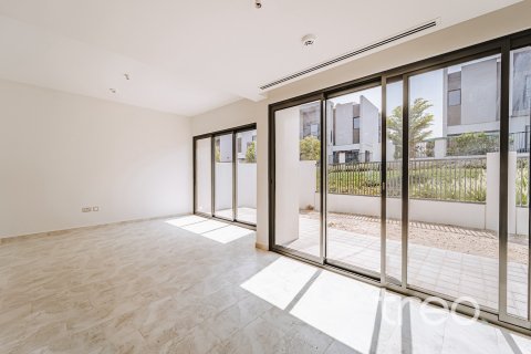 Villa sa Dubai Land, Dubai, UAE 4 silid-tulugan, 244.24 sq.m. № 753801 - larawan 2