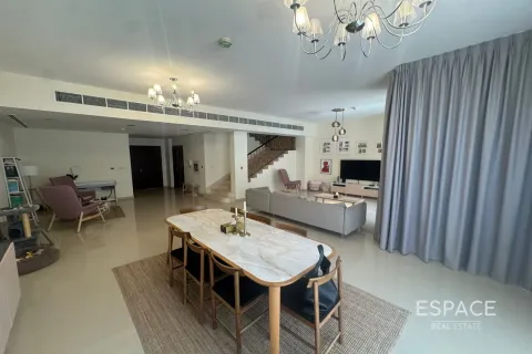 Townhouse de închiriat în Jumeirah Islands, Dubai, EAU 4 dormitoare, 337 mp.  №650153 - poză 8