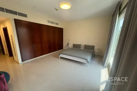 Townhouse de închiriat în Jumeirah Islands, Dubai, EAU 4 dormitoare, 337 mp.  №650153 - poză 6