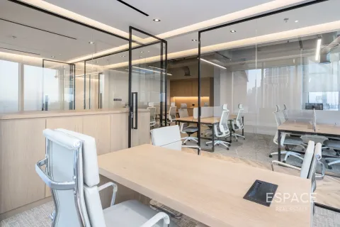 Office in Jumeirah Lake Towers, Dubai, UAE 117 sq.m. № 650154 - photo 9