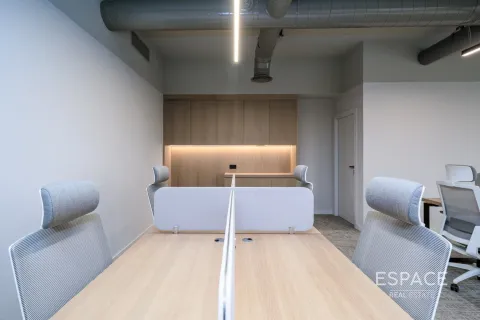 Office in Jumeirah Lake Towers, Dubai, UAE 117 sq.m. № 650154 - photo 12