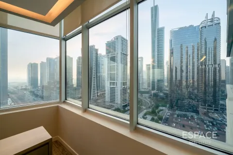 Office in Jumeirah Lake Towers, Dubai, UAE 117 sq.m. № 650154 - photo 16