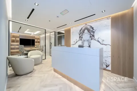 Office in Jumeirah Lake Towers, Dubai, UAE 117 sq.m. № 650154 - photo 1