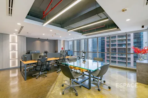 Office in Jumeirah Lake Towers, Dubai, UAE 134 sq.m. № 650152 - photo 4