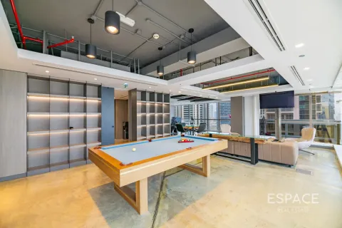 Office in Jumeirah Lake Towers, Dubai, UAE 134 sq.m. № 650152 - photo 3