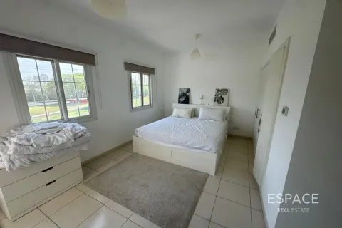 Villa The Springs, Dubaijā, AAE 2 istabas, 153 m2 Nr. 650151 - attēls 9