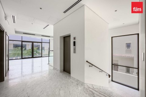 Huvila Dubai, Arabiemiraatit 4 makuuhuonetta, 570 m2 № 614217 - kuva 27