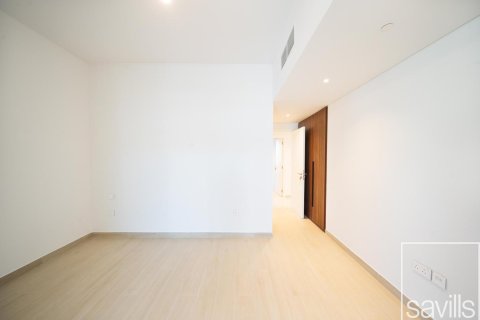 Apartmán v Umm Suqeim, Dubai, SAE 4 spálne, 222 m2 č. 681088 - Fotografia 13