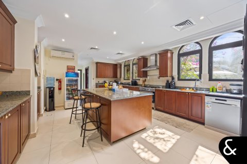 Vilë në Palm Jumeirah, Dubai, Emiratet e Bashkuara Arabe 6 dhoma gjumi, 650 m2. № 666924 - Foto 14