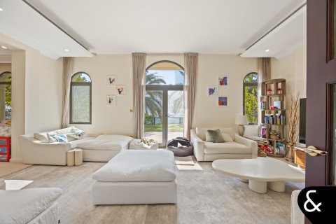 Vilë në Palm Jumeirah, Dubai, Emiratet e Bashkuara Arabe 6 dhoma gjumi, 650 m2. № 666924 - Foto 10