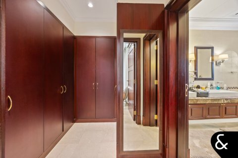 Vilë në Palm Jumeirah, Dubai, Emiratet e Bashkuara Arabe 6 dhoma gjumi, 650 m2. № 666924 - Foto 25