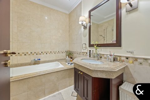 Vilë në Palm Jumeirah, Dubai, Emiratet e Bashkuara Arabe 6 dhoma gjumi, 650 m2. № 666924 - Foto 20