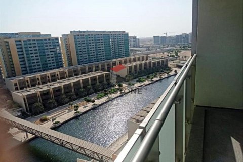 Apartmen di Al Raha Beach, Abu Dhabi, UAE 2 bilik tidur, 144 meter persegi № 604578 - foto 3