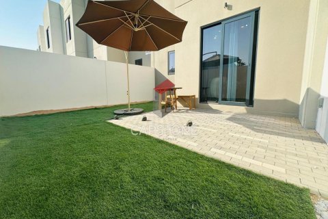 Townhouse on the Yas Island, Abu Dhabi, UAE 2 bedrooms, 171 sq.m. № 604561 - photo 1