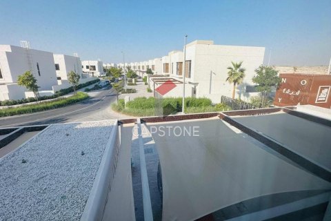 Townhouse on the Yas Island, Abu Dhabi, UAE 2 bedrooms, 171 sq.m. № 604561 - photo 3