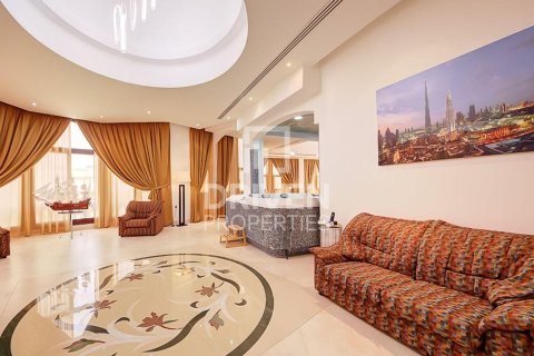 Вилла Emirates Hills, Дубай, БАӘ-да 1723.72 м² № 745372 - фото 24