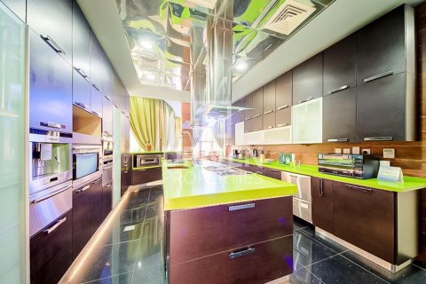 Вилла Emirates Hills, Дубай, БАӘ-да 1723.72 м² № 745372 - фото 14