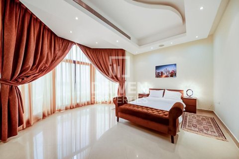 Вилла Emirates Hills, Дубай, БАӘ-да 1723.72 м² № 745372 - фото 18