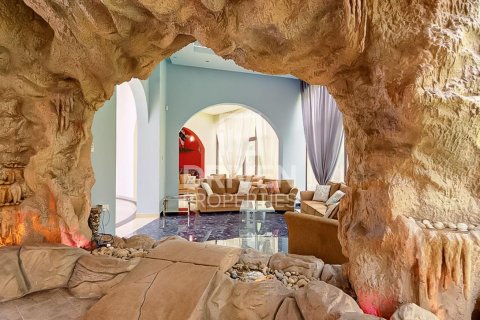 Вилла Emirates Hills, Дубай, БАӘ-да 1723.72 м² № 745372 - фото 20