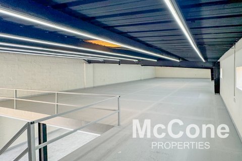 Magazinë në Ras Al Khor, Dubai, Emiratet e Bashkuara Arabe 349.69 m2. № 587430 - Foto 5