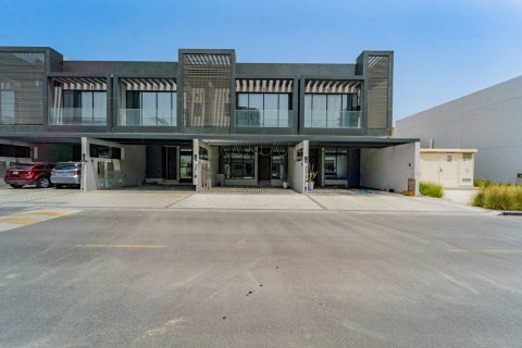 Városi lakóépület itt: Dubai, EAE, 4 hálószoba, 201 m², azonosító: 758455